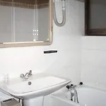 Avenir Hotel