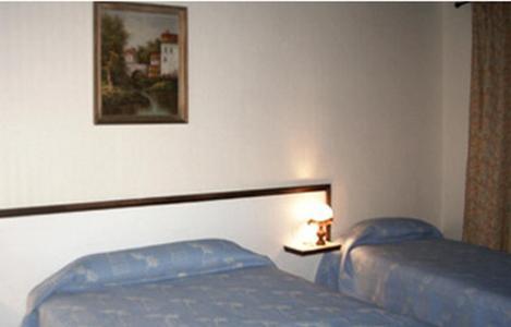Avenir Hotel 2*